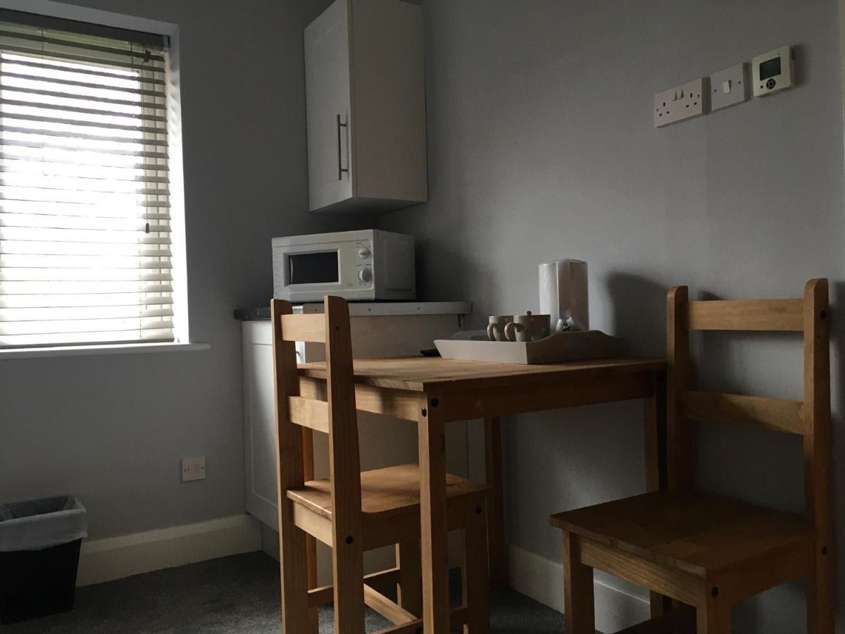 T & J Motel Lamberhurst Екстер'єр фото