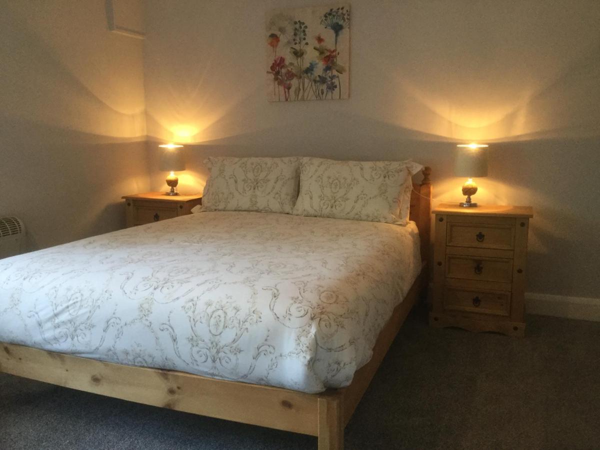 T & J Motel Lamberhurst Екстер'єр фото