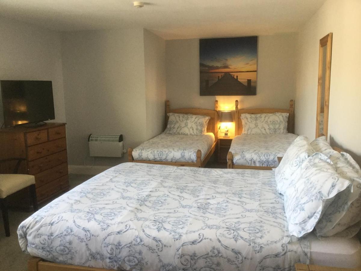 T & J Motel Lamberhurst Екстер'єр фото