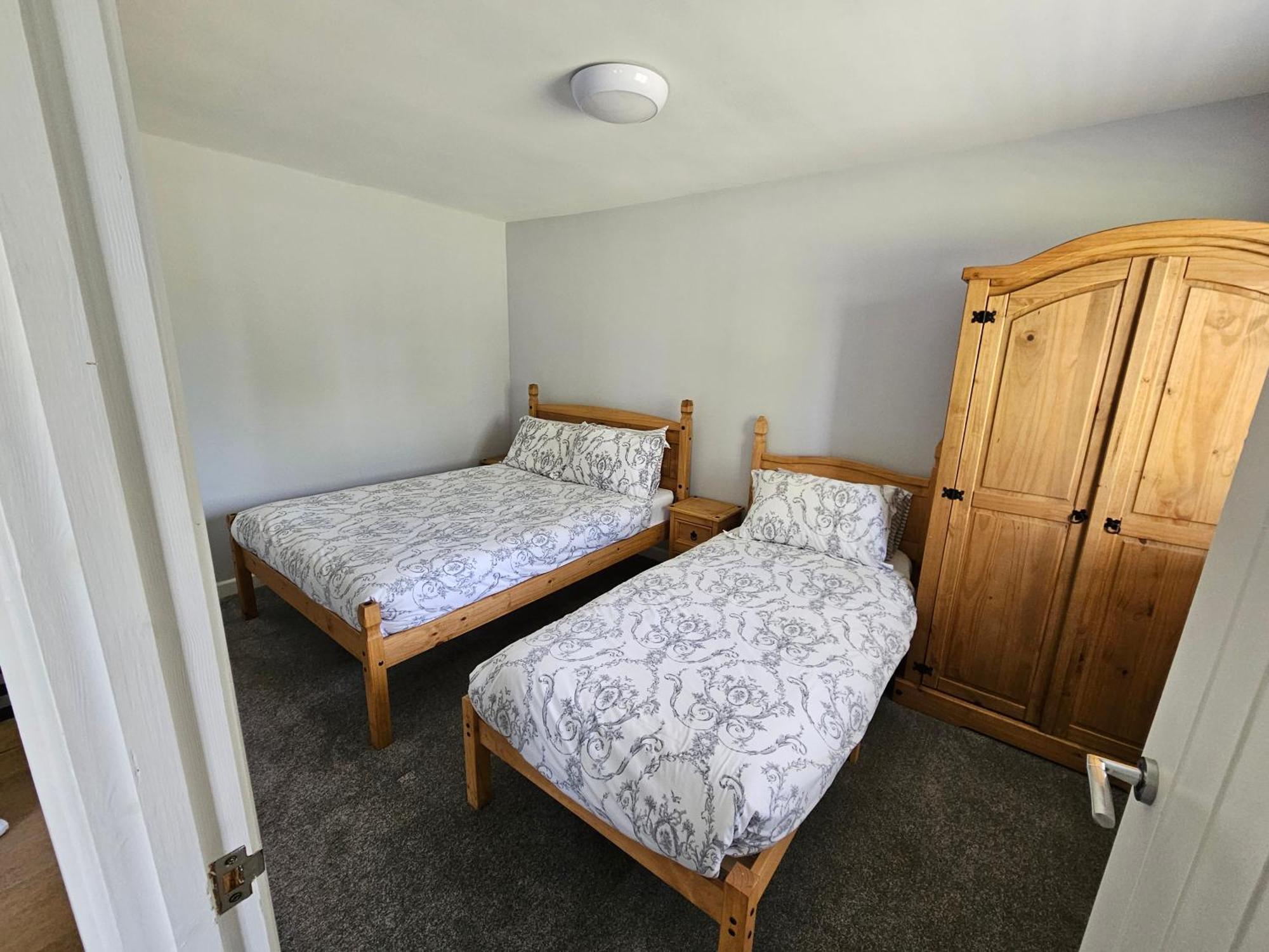 T & J Motel Lamberhurst Екстер'єр фото