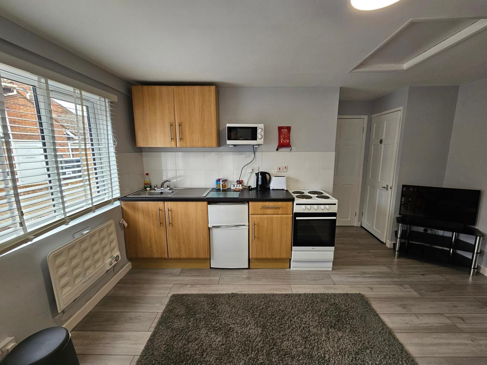 T & J Motel Lamberhurst Екстер'єр фото