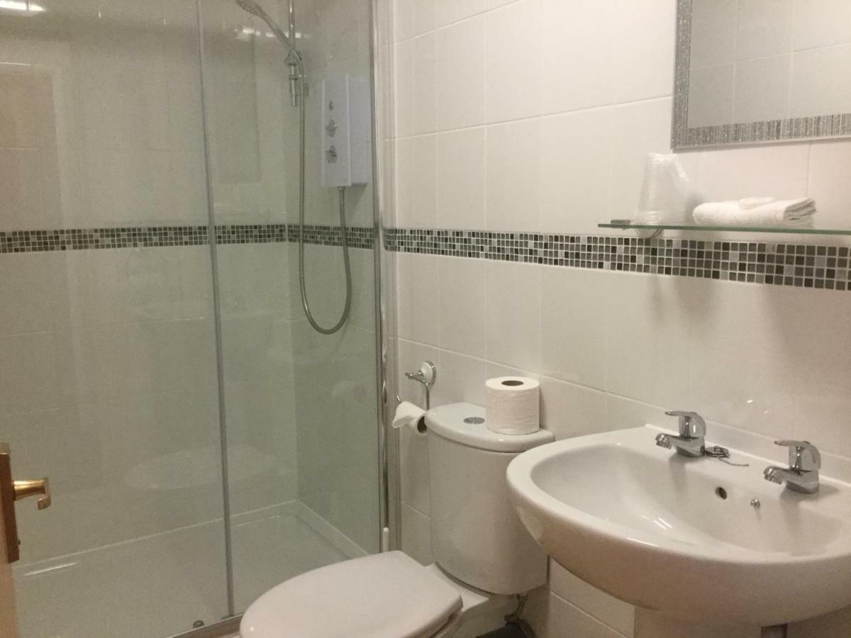 T & J Motel Lamberhurst Екстер'єр фото