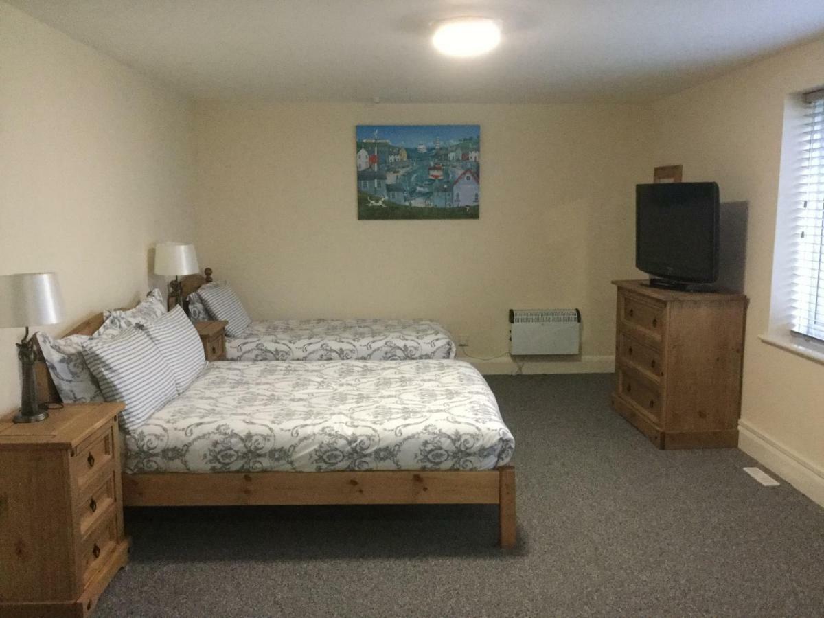 T & J Motel Lamberhurst Екстер'єр фото