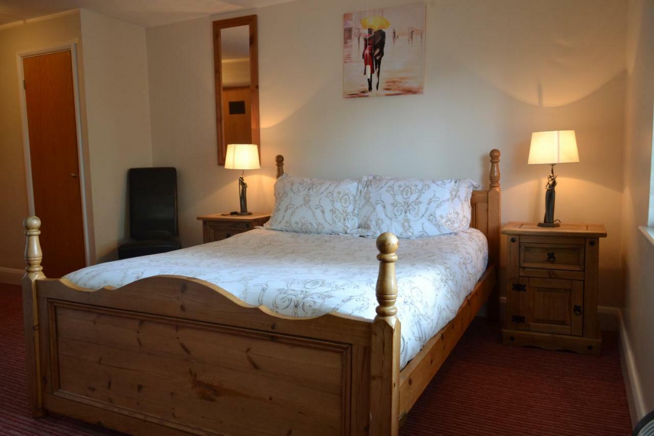 T & J Motel Lamberhurst Екстер'єр фото